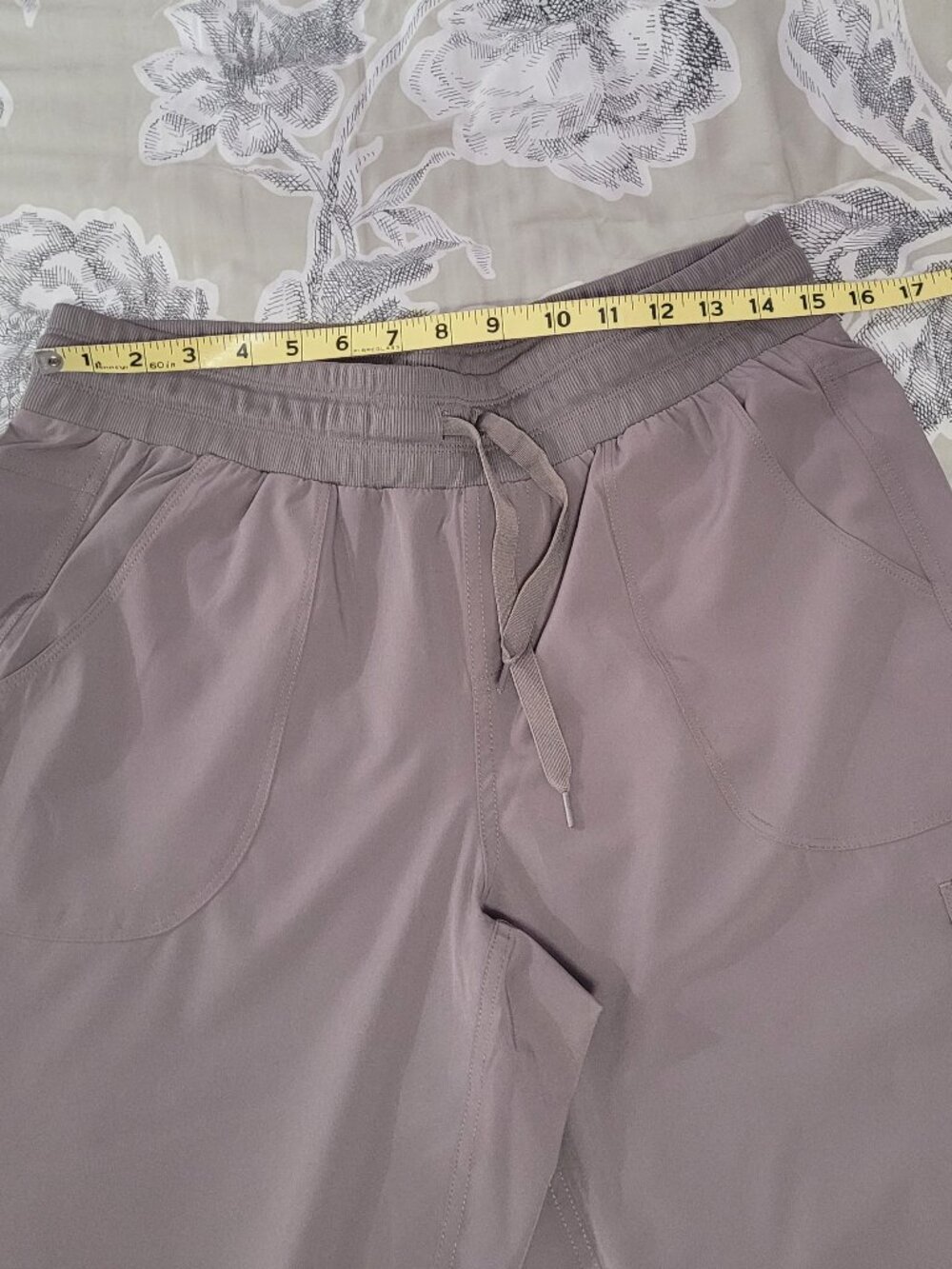 RBX Taupe Pull-on Capri Active Wear Size Medium EUC - Picture 4 of 10